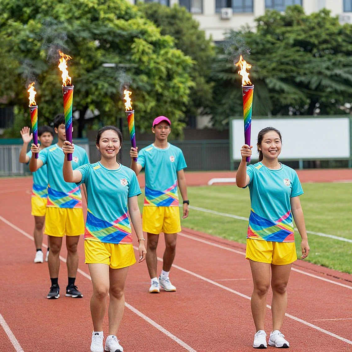 Kỳ chuyển nhượng và bản phân tích trống: chỗ trống không nói dối, kẻ lấp nó mới nói dối