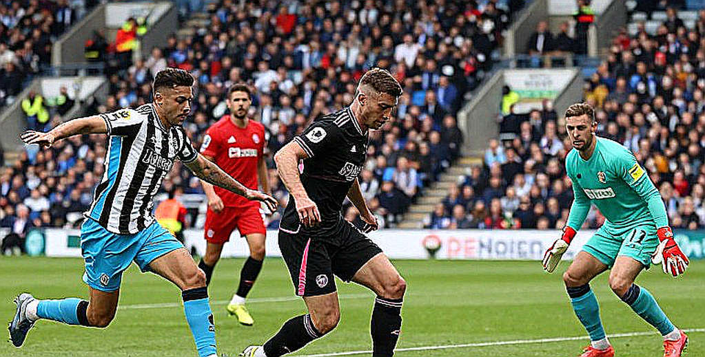 McTominay được cấp phép trở lại tập luyện toàn phần: Tim đã ổn, còn bài toán chiến thuật thì chưa
