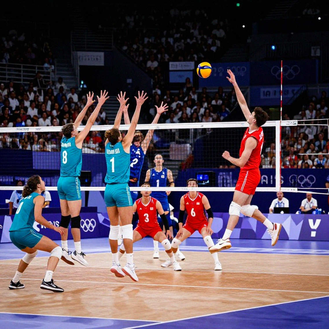 EuroVolley 2026: Thổ Nhĩ Kỳ thua Romania 3-1 tại Cluj, 'Efeler' còn một trận để sống