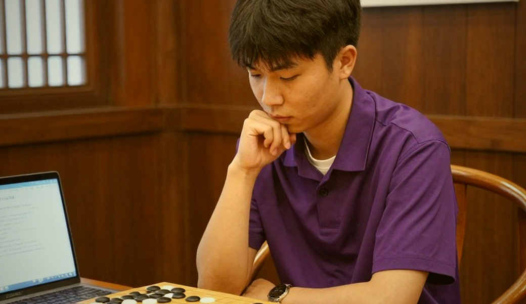 Tsaghkadzor, nước đi 9...a5 và cuộc chia đôi thầm lặng của làng cờ