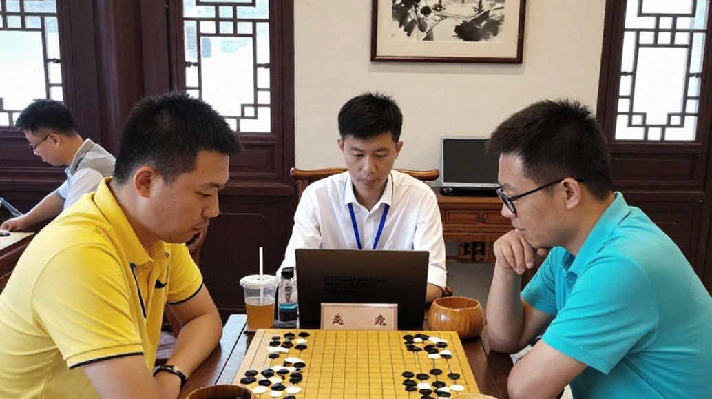 Atyrau Masters: Hai hạt giống hàng đầu gục ngã và ngành công nghiệp nội dung phía sau dòng tít