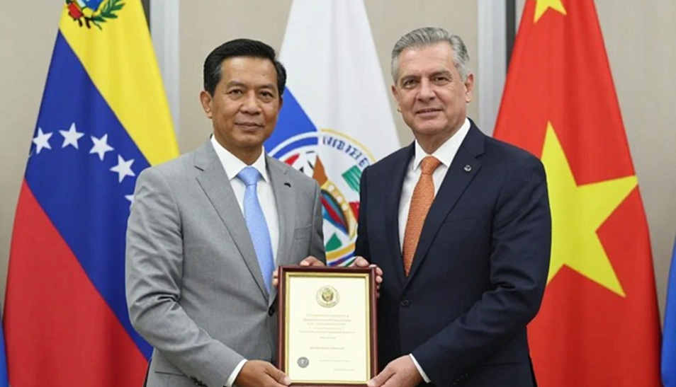Vàng Taekwondo Poomsae Việt Nam tại Chuncheon 2026: Khi người Hàn vắng mặt, tấm huy chương cần được soi gương Vàng Taekwondo Poomsae Việt Nam tại Chuncheon 2026: Khi người Hàn vắng mặt, tấm huy chương cần được soi gương