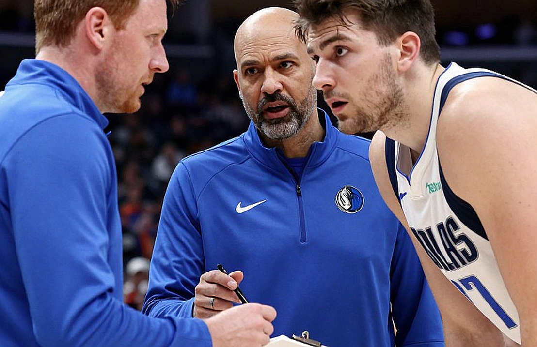 Tiếng vỗ tay trong đường hầm: Draymond Green, một tân binh và chiếc vương miện được trao quá sớm