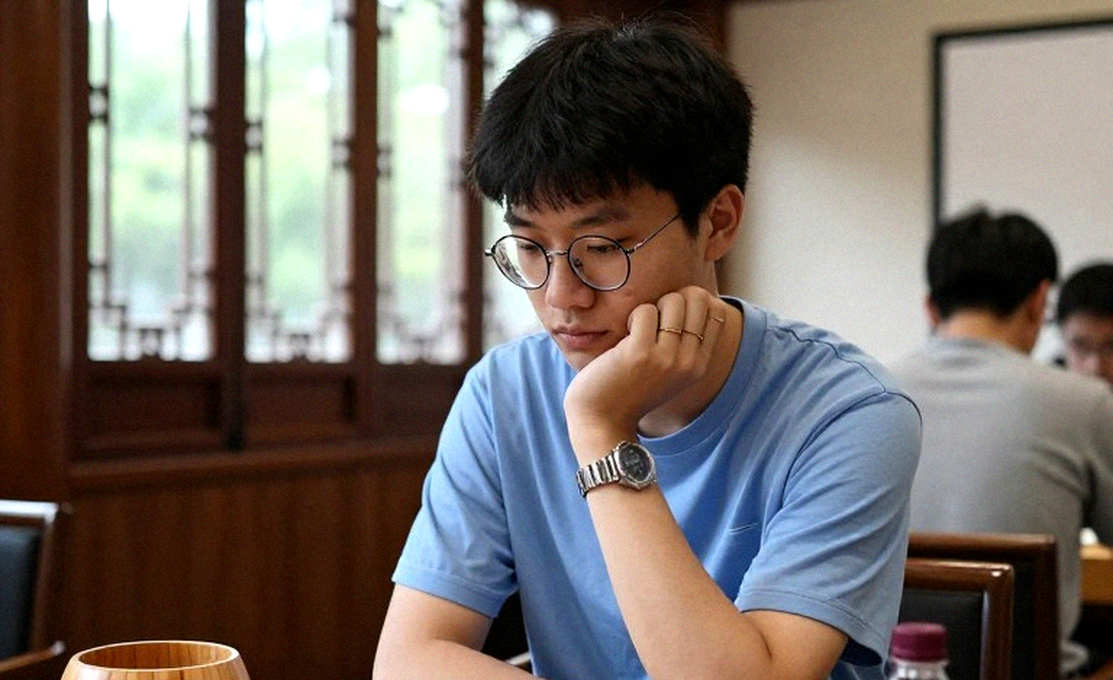 Hoang Luan's Head-Shave Vow for T1: When a Commentator Writes the Story That Worlds Has Not Yet Written Hoang Luan's Head-Shave Vow for T1: When a Commentator Writes the Story That Worlds Has Not Yet Written
